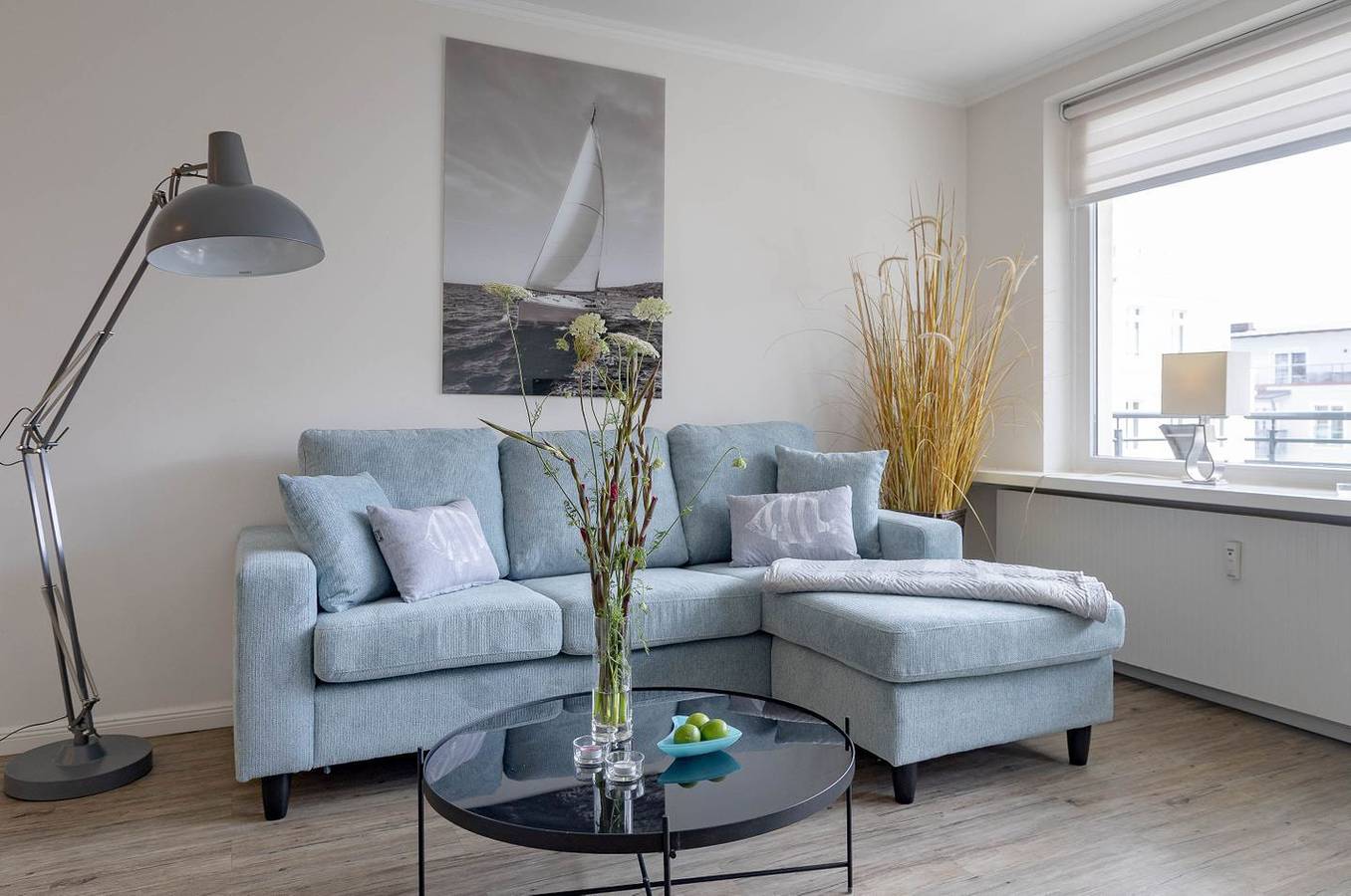 Ganze Wohnung, Haus Dünenburg, Elisabethstraße 9 - Diese freundlich eingerichtete 2-Zimmer-Wohnung befindet sich im 3 Og. mit Balkon (Süden) und Garage in Westerland, Sylt (Gemeinde)