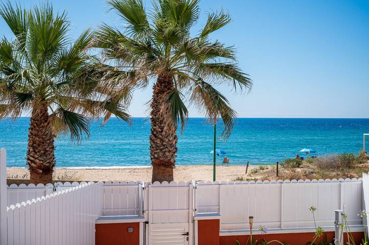Casa rural para 6 personas, con terraza en el Tarragones