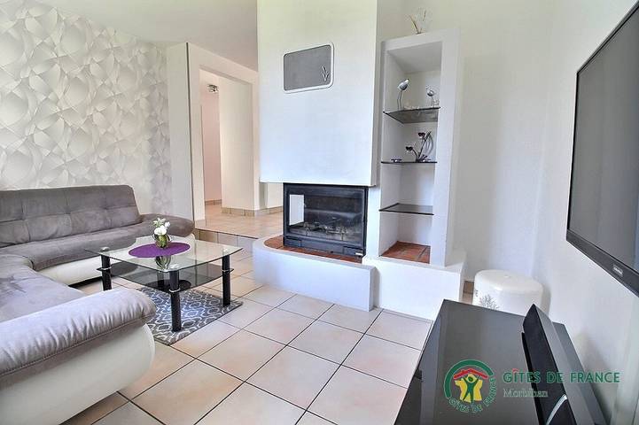 Gîte pour 6 personnes, avec terrasse et jardin dans Plage De La Falaise - 2