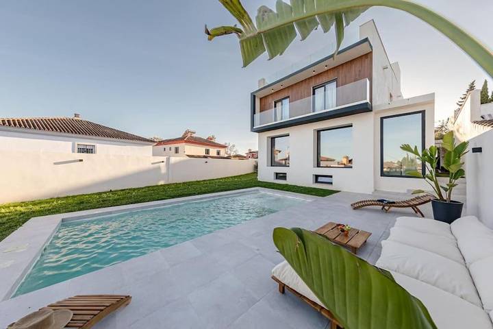 Chalet para 8 personas, con piscina además de vistas y jardín, Se admiten mascotas en Aljarafe - 3