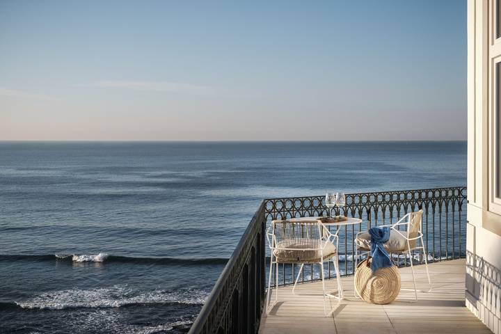 Location de vacances pour 16 personnes, avec jardin et balcon à Estoril - 2