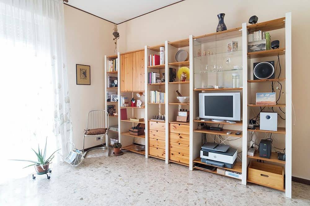 Appartamento intero, Casa Luce - Grazioso appartamento in prossimità del centro città in Novara (Italia), Provincia di Novara