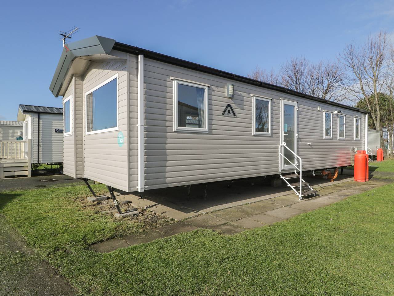 Lido Gold 120 in Prestatyn, Denbighshire