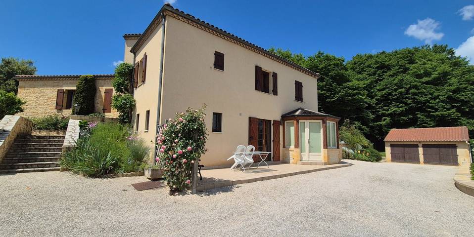 Gîte pour 3 personnes, avec terrasse et jardin - 1