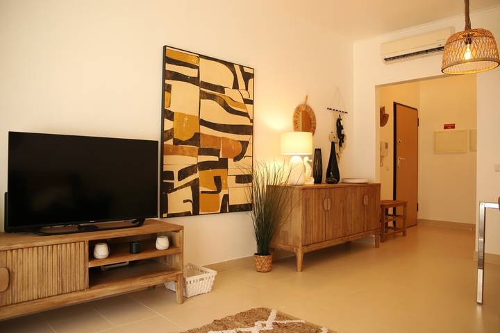 Apartamento inteiro, Apartamento 'Royal Cabanas Golf' com piscina partilhada, Wi-Fi e ar condicionado in Cabanas de Tavira, Conceição e Cabanas de Tavira
