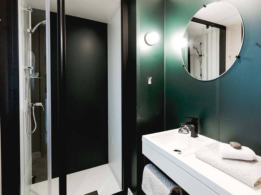 Tour Opérateur sur camping 5* à Port Grimaud - Mobilhome 4 personnes - Granier 2 chambres in Grimaud, Côte méditerranéenne (France)