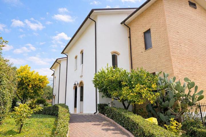 Ferienwohnung für 3 Personen, mit Balkon und Garten - 1