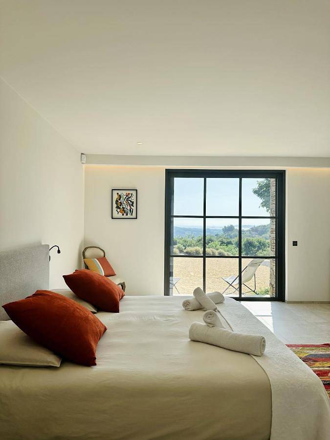 Chambre d’hôte pour 2 personnes, avec jardin et vue à Grimaud - 2