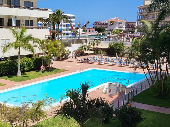 Apartahotel para 2 personas, con jardín además de piscina y vistas en Gran Canaria Sur