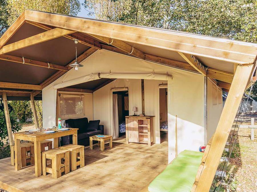 Flower Camping de la Pointe du Talud - Tente 4 personnes - Free Flower Standard 30m² 2 chambres - sans sanitaire in Plage de Port Fontaine-Lomener, Ploemeur