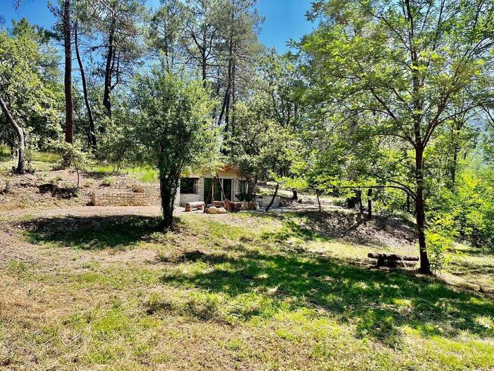 Gîte pour 2 personnes, avec jardin ainsi que terrasse et vue à Gagnières - 2