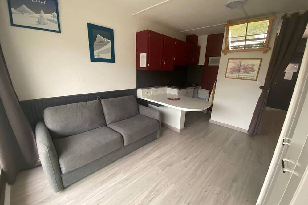 Appartement entier, Studio pour 4/5 pers. avec balcon, accès pistes, casier à skis, parking, résidence avec ascenseur in La Pierre Saint-Martin, Arette