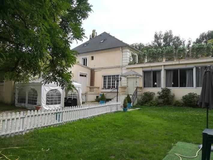 Gîte pour 7 personnes, avec terrasse à Cernay-la-Ville