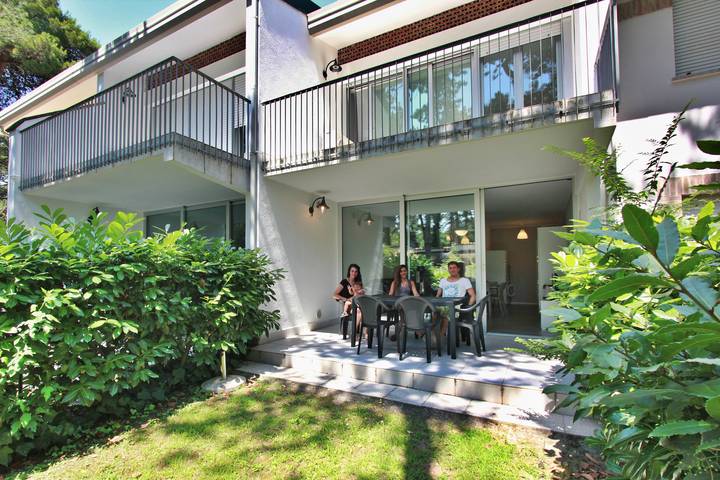 Ferienhaus für 9 Personen, mit Garten und Balkon in Lignano Pineta - 3