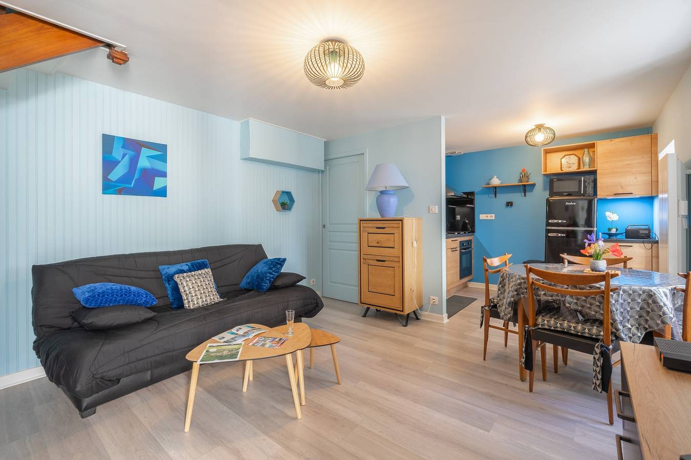 Ganze Wohnung, Möblierte Wohnung in kleinem Stadthaus im Zentrum zu vermieten in Jonzac, Jonzac und Umgebung