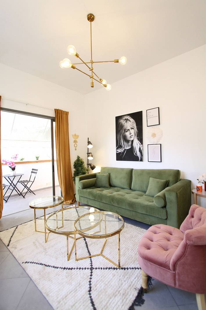 Holiday apartment for 6 people, with garden and balcony - 1