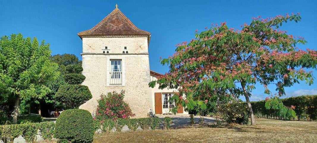 Gîte pour 4 personnes, avec jardin et terrasse, animaux acceptés - 1