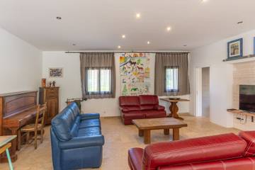 Villa pour 14 Personnes dans Les Salelles, Massif central, Photo 2