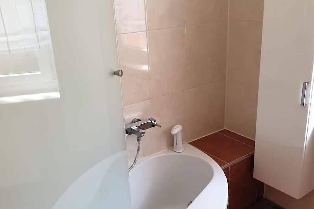 Ganze Wohnung, Gemütliche Ferienwohnung (65m2) in ruhigem Ambiete in Amberg (Oberpfalz), Ostbayern