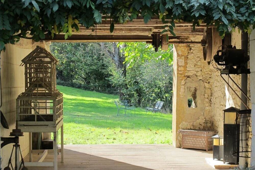 Charming cottage, the mill cottage in the heart of the Loire castles in Varennes, Loches region