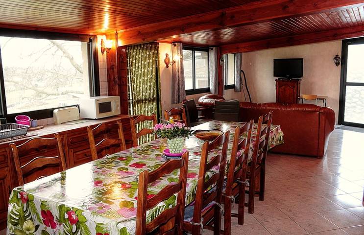 Gîte pour 7 personnes, avec jacuzzi et terrasse, animaux acceptés - 1
