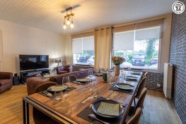 Gîte pour 12 personnes, avec terrasse à Le Bourget-du-Lac - 3