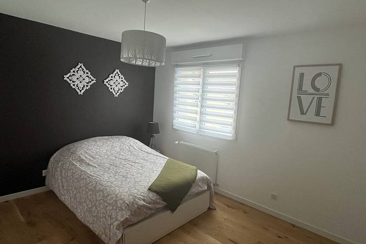 Location de vacances pour 8 personnes, avec terrasse et jardin à Bezannes - 2