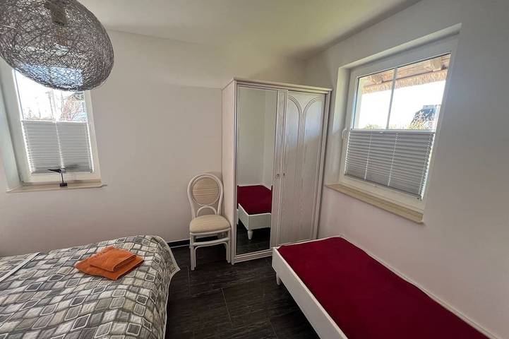Appartement entier, Appartement de vacances 5 étoiles selon Dtv - luxe pur à 200m de la plage - Wi-Fi gratuit in Dranske, Région de Rügen