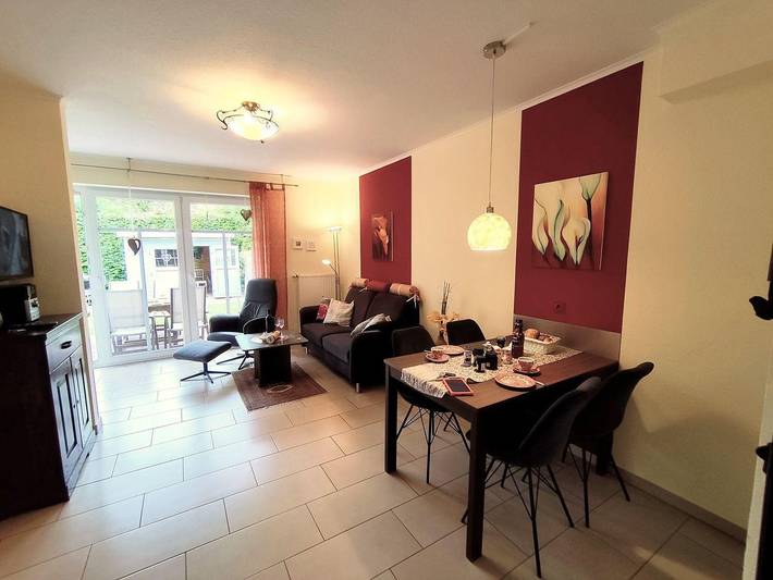 Hütte für 4 Personen, mit Terrasse und Garten in Norddeich - 2