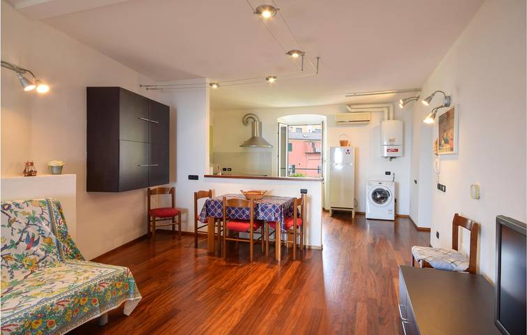Apartamento vacacional entero, Apartamento con vistas al mar, terraza y aire acondicionado. in Spiaggia Libera Attrezzata Il Volto, Moneglia