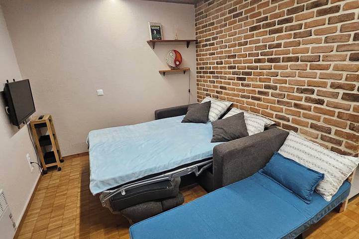 Gîte pour 3 personnes, avec piscine ainsi que sauna et jardin à Enveitg - 3