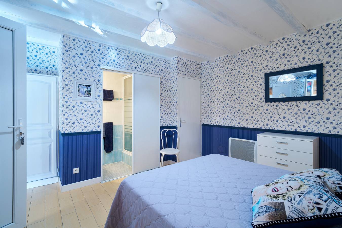 Fleurs du Périgord, Chambres d'hôtes 'Le Pré Fleuri' avec piscine au coeur du ribéracois in Saint-Sulpice-de-Roumagnac, Périgord Vert