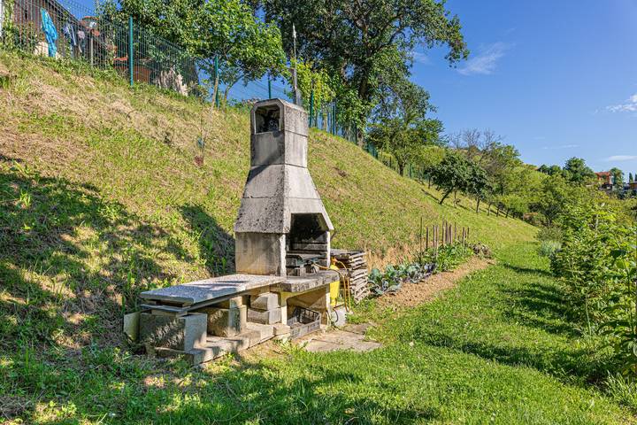 Bauernhof für 6 Personen, mit Seeblick und Balkon, kinderfreundlich in Slowenien - 2