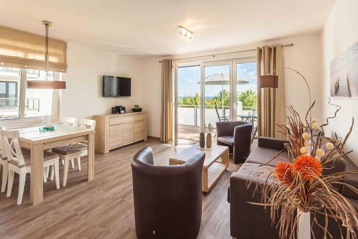 Villa für 4 Personen, mit Balkon und Seeblick sowie Ausblick auf Rügen - 3