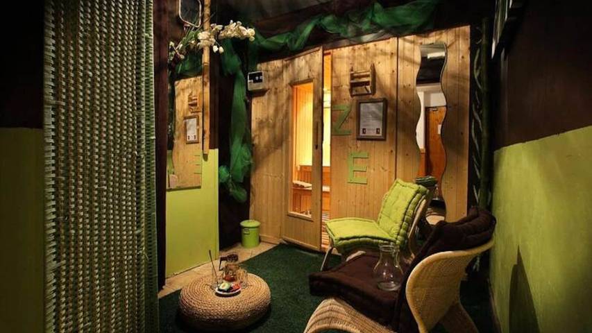 Chalet pour 15 personnes, avec sauna et balcon, animaux acceptés à Oz