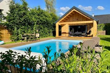 Gîte pour 4 personnes, avec piscine ainsi que terrasse et jardin à Quincampoix (homonymie)