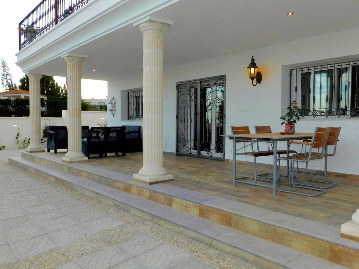 Apartamento entero, Maison Alriad - Alojamiento familiar tranquilo cerca del mar con jardín, porche y parking privado en el interior de la finca no apto para fiestas in Vista de los Ángeles, Mojácar