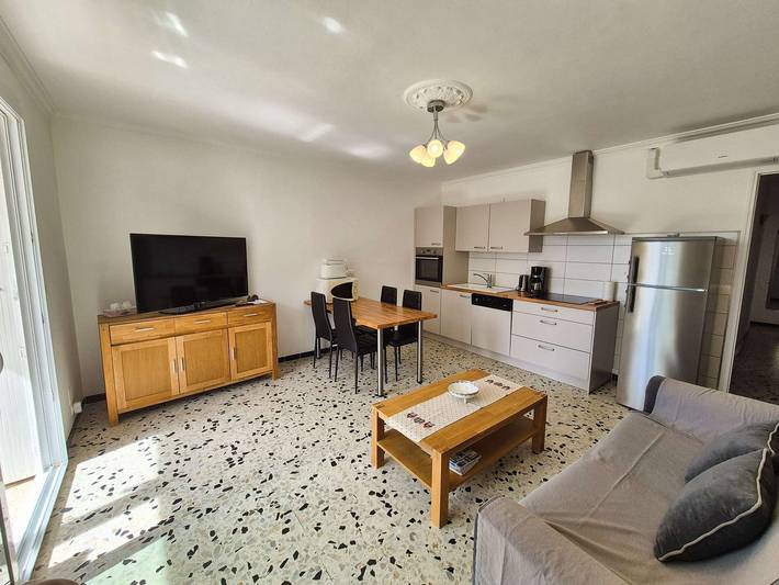 Ganze Ferienwohnung, Ferienwohnung für 3 Personen mit Balkon in Les Sablettes, La Seyne-sur-Mer