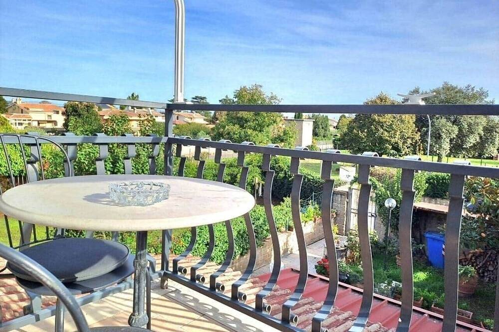 Appartamento intero, La casa di Mary-lago&stazione ideale per famiglie in Anguillara Sabazia, Lago di Bracciano