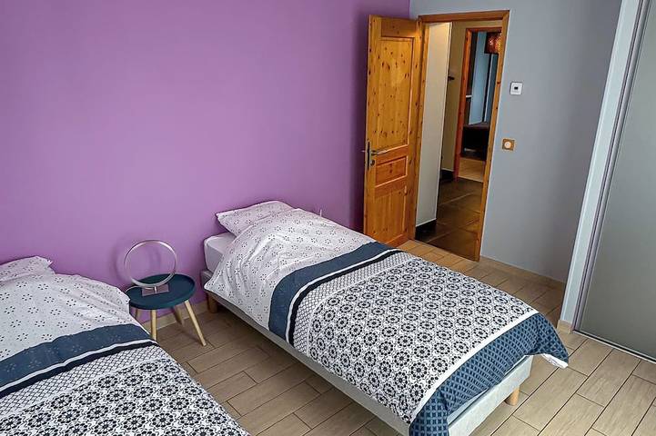 Gîte pour 8 personnes, avec balcon et jardin à Montricher-Albanne - 3