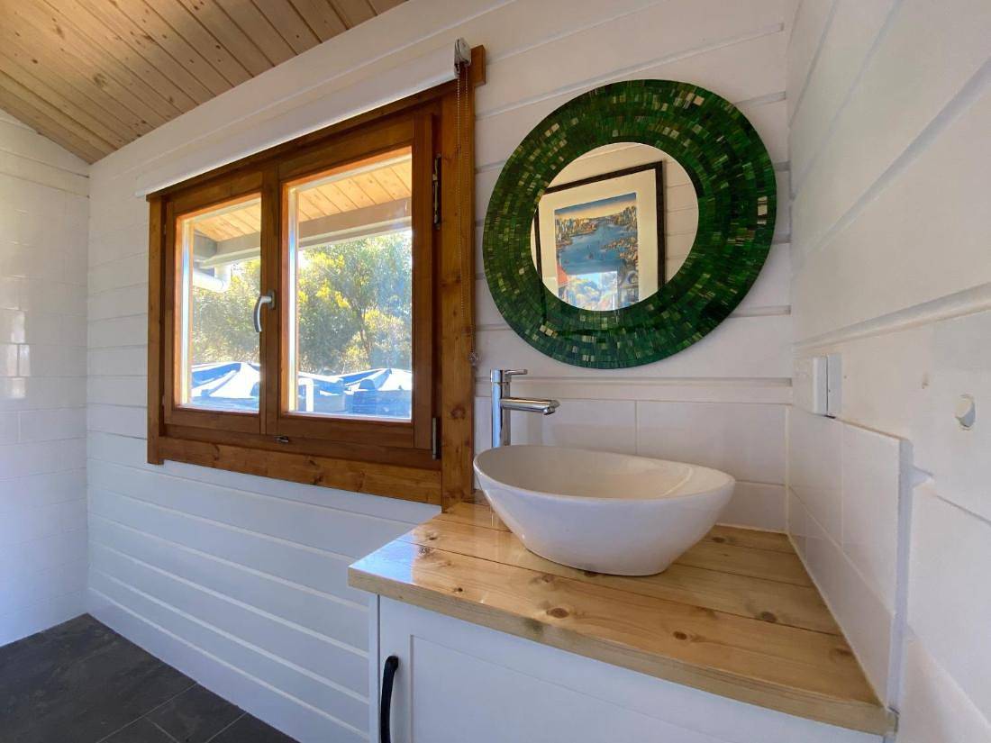 Lovely nordic pine cabin great for couples or family in Kangaroo Island