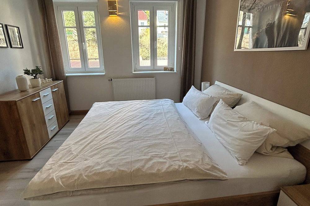 Ganze Wohnung, Gemütl. Fewo, zentral und ruhig, Säch. Schweiz, 55qm, Familienfreundl., Terrasse in Königstein, Elbsandsteingebirge
