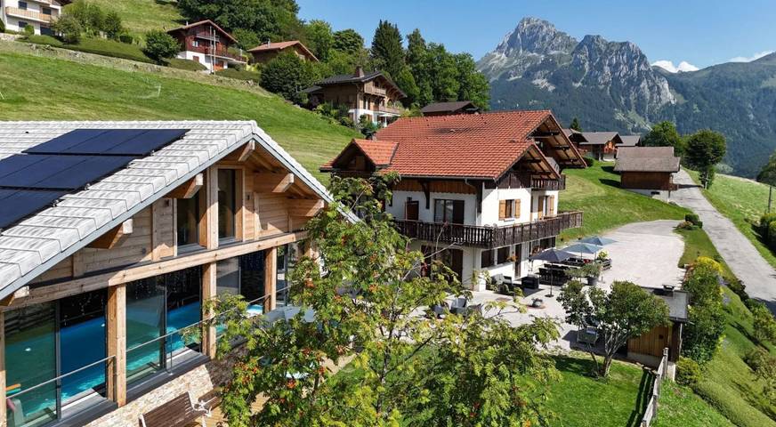 Chalet pour 30 personnes, avec jardin et balcon - 1