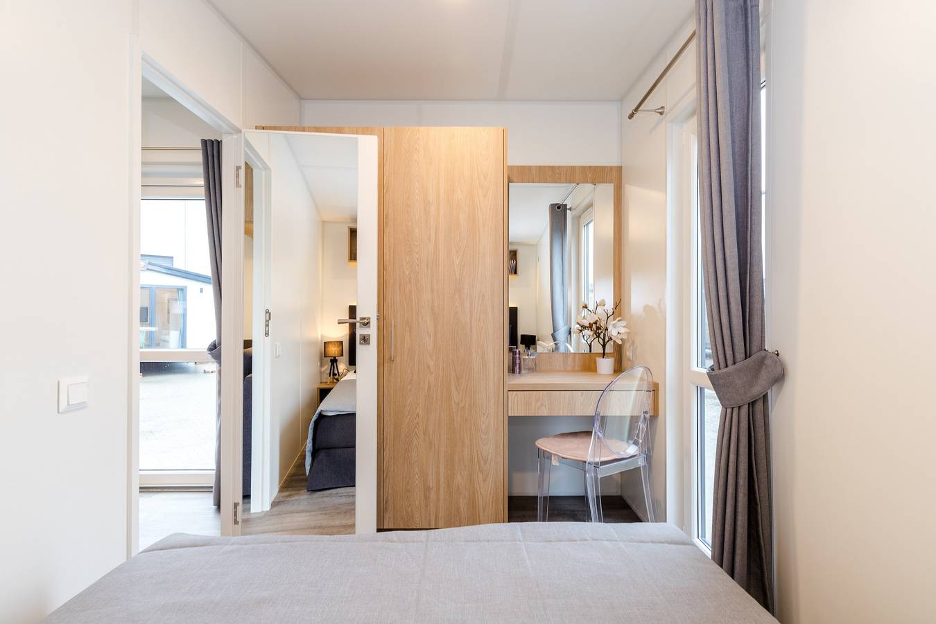 Tiny Home 'Laura' met bergzicht, wifi en airconditioning, foto 9