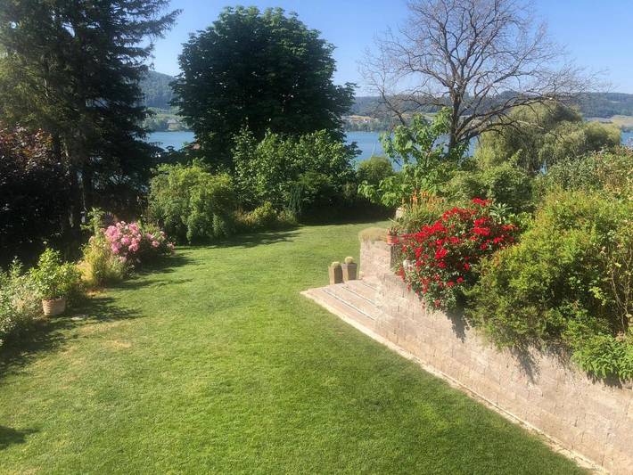 Ferienwohnung für 5 Personen, mit Terrasse und Garten sowie Ausblick in Öhningen