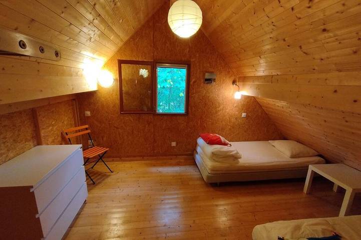 Gîte pour 5 personnes, avec terrasse et jardin, animaux acceptés à Corancy - 4