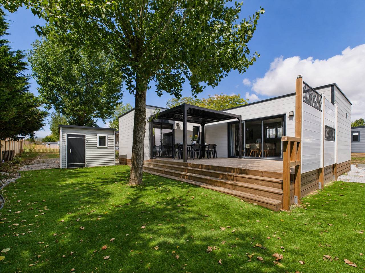 Les Voiles Blanches, chalet avec piscine pour 8 in Saint-Gilles-Croix-de-Vie, Loiredal
