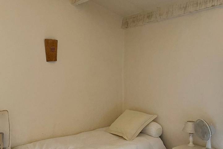 Location de vacances pour 5 personnes, avec jardin et terrasse à Manso (homonymie) - 4