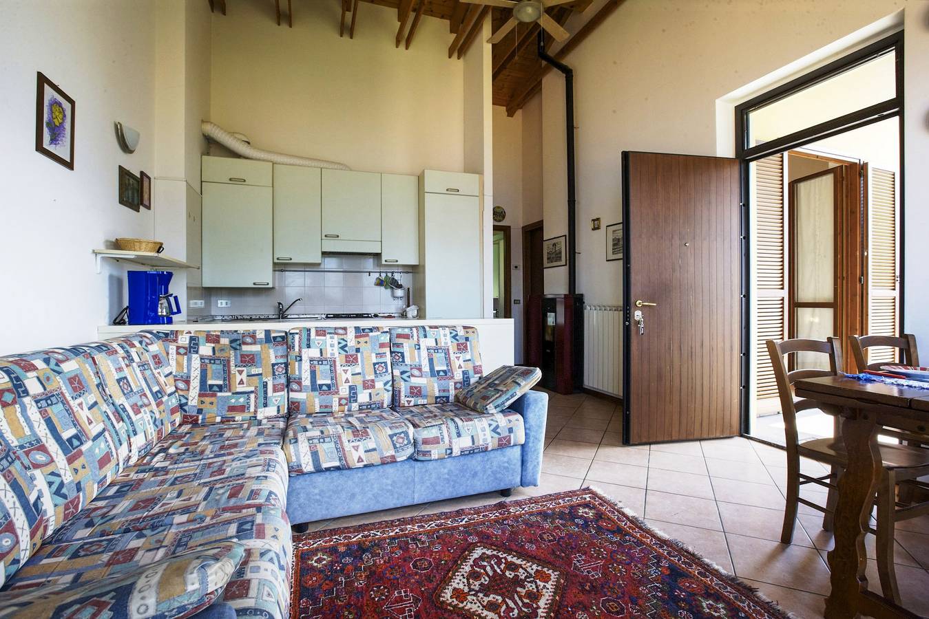 Appartamento intero, Appartamento vacanze per 4 persone con piscina in Pino sulla Sponda del Lago Maggiore, Maccagno con Pino e Veddasca