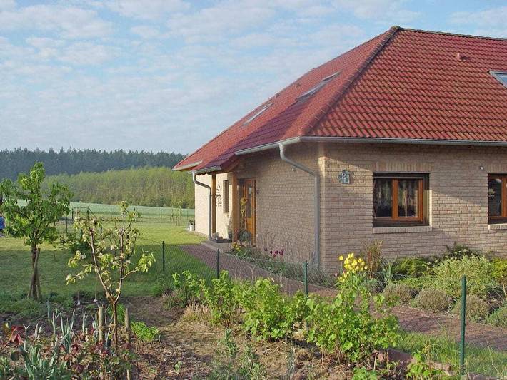 Gemütliche 1-Zimmer-Wohnung in Strandnähe mit moderner Ausstattung in Jabel, Mecklenburgische Seenplatte